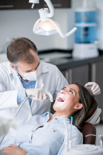 Zahnarztbehandlung für Frankfurt